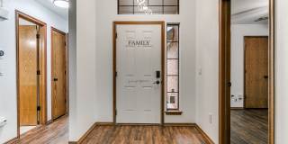 2812 Victoria Drive Gallery 21
