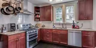 Must See 3 BD/ 2 BA located in Squirrel Hill Available 8/1/2026 Gallery 9