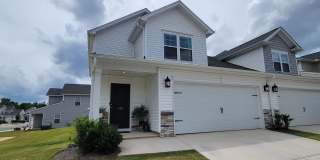 Like New 4 Bed, 2.5 Bath Townhome Available in Greenville Gallery 1