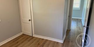 Cozy 2-bed/1-bath home in Carver Heights Gallery 5