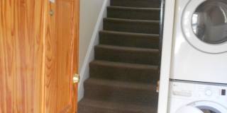 Beautiful 4 bed in Oak Sqaure Gallery 15