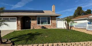 Spacious 3 Bedroom 2 Bath with a Den and Fireplace! Gallery 3