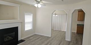 Charming 3br/2.5ba in SE Raleigh.  Avail Now! Gallery 4