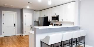 The Residence at 1000 Elm Gallery 8