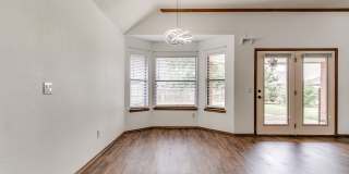 2812 Victoria Drive Gallery 47