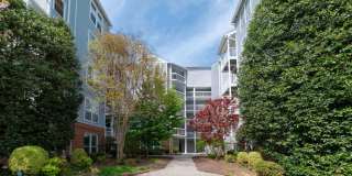 3176 SUMMIT SQUARE Drive Gallery 5
