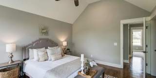 3 Bed/2.5 Bath-Modern Home-Minutes from Downtown Gallery 9