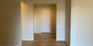 2685 La Boutique St Gallery 1