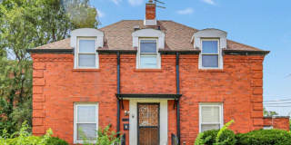 Charming 3BR House in South Shore Chicago Gallery 1