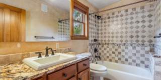 1800 W Mulberry Street Gallery 18