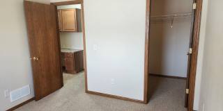 Three bedroom two bathroom Town home Gallery 18
