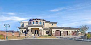 Custom Luxury Home with Strip and Mountain Views! Gallery 1
