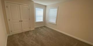 Room in 3 Bedroom Home at Pecan Ridge Dr Gallery 44