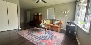 3 Bedroom Home With A Large Fully-Fenced Yard Gallery 3