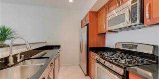 4535 Dean Martin Drive Gallery 20