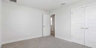 336 W Rexford Drive Gallery 24