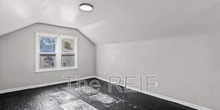 20045 Greenlawn Street Gallery 19