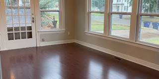 Charming 3 bedroom, 2 bathroom 2-story home in the heart of Guthrie Gallery 7
