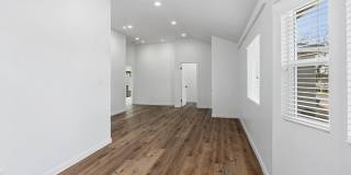 Designer Mid-City/Fairfax House + Studio | Dog Run & Private Orchard | 3-Car Parking Gallery 13