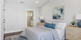 Beautiful Charlotte Park Townhome With Two Car Garage Gallery 30