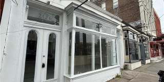 2126 MAGAZINE Street Gallery 16