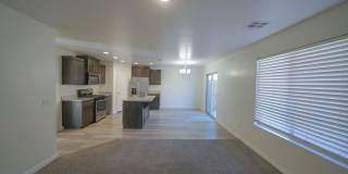 Spacious Townhome for Rent – Prime Location! Gallery 1