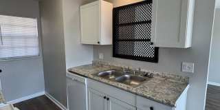 1800 Fairlane-Move In Ready! 1800 Fairlane-Move In Ready! Gallery 7
