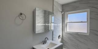 1321 West Sherwin Ave. Gallery 8