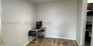 733 Riverside Dr Gallery 14