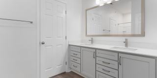 The Charleston Gallery 22