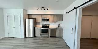 725 W Pratt Gallery 62