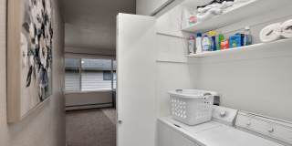 Charming 2BR Apartment in Anchorage Gallery 14