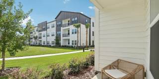 Maggie Flats Gallery 71