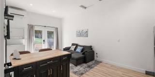 10730 Strathern Gallery 46