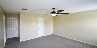 321 Briar Oaks Drive Gallery 8