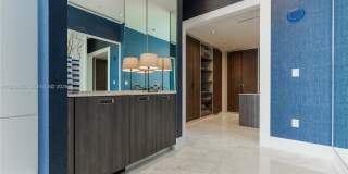 17141 Collins Avenue Gallery 28