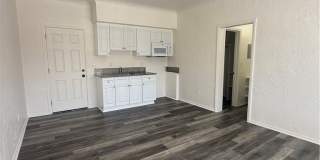 2001 Cedar Avenue Gallery 1