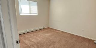 Cute 2 bedroom unit on University Dr. Cute 2 bedroom unit on University Dr. Gallery 16