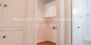 Beautiful Brookside duplex unit - NO PETS Gallery 6