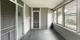 PRELEASING for AUGUST! Close to Campus Gallery 17