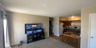 Cute 3 Bedroom Fourplex on Sunny Lane Gallery 5