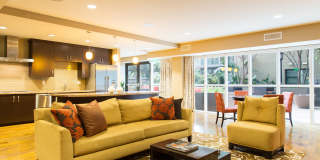Astoria at Central Park West Gallery 21