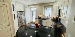 Like New Townhome in Old Town Alexandria Gallery 7