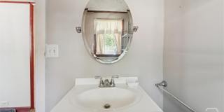 742 E Park Avenue Gallery 24