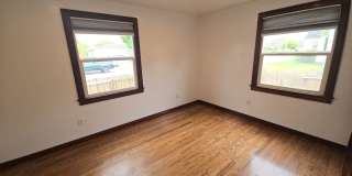 Beautifully designed 2BD/1BA home located near Henderson Center! Gallery 15