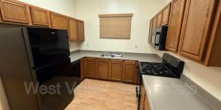 522 Center St Gallery 1