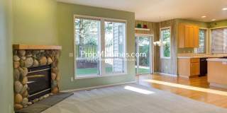 Spacious Three Bedroom Home in Sherwood! Gallery 1