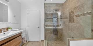 1953 NE 15th Ave Gallery 22