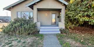 Cozy 1 bedroom, 1 bathroom home, conveniently located! Gallery 1