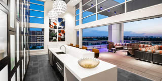 Modern on M Gallery 9